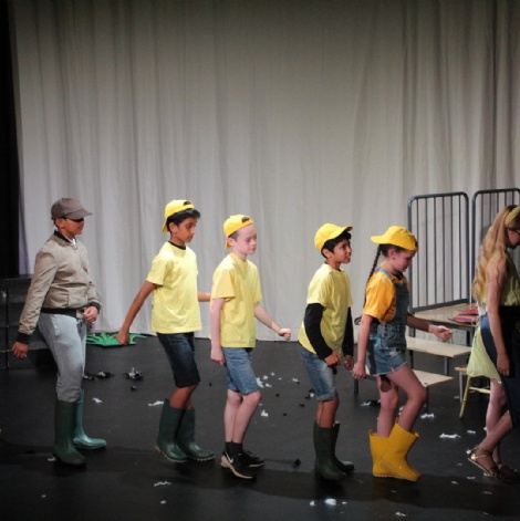 News » Honk’s Heartwarming Tale Is Class VI's Final Production